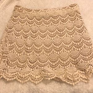 Lace skirt